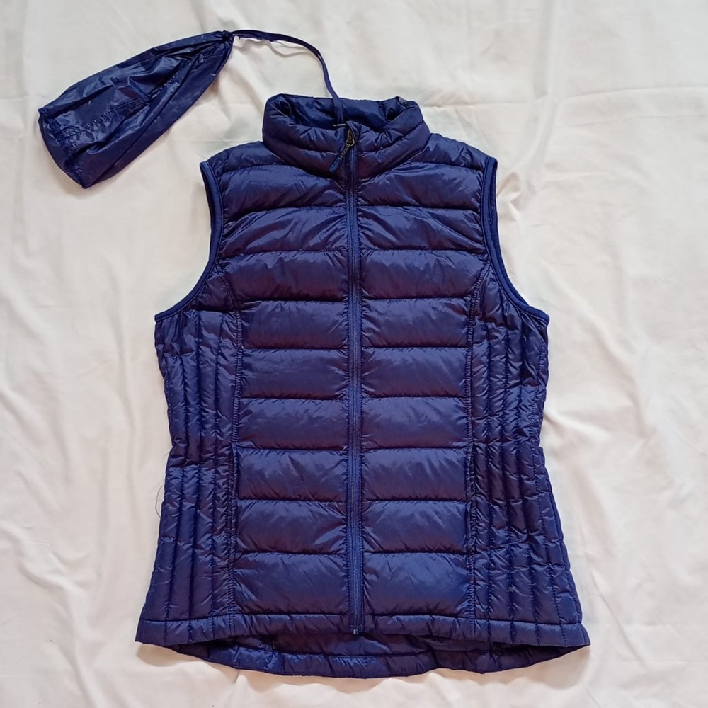 Heatpeek lightweight nylon collapsible Women's Blue Puffer Vest M